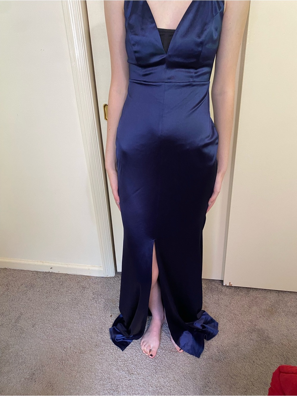 Windsor Deep Navy Satin V-Neck Prom Gown with Front Slit size small dress dance